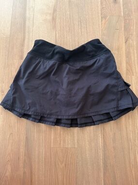 Ivivva Girls Black Athletic Tennis Skirt with Pleated Hem
B